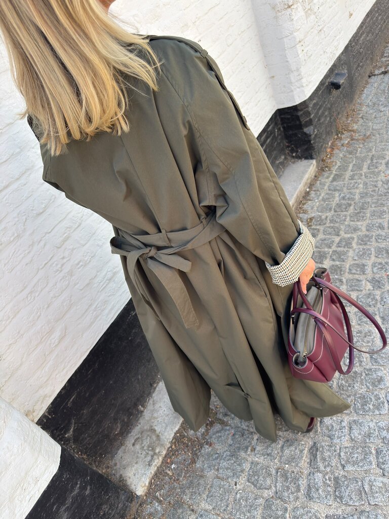 Laurence trenchcoat khaki