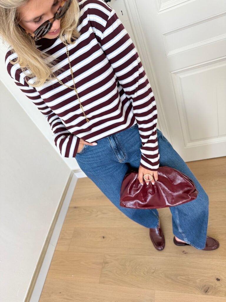 Sophie tee wine