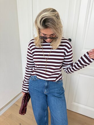 Sophie tee wine