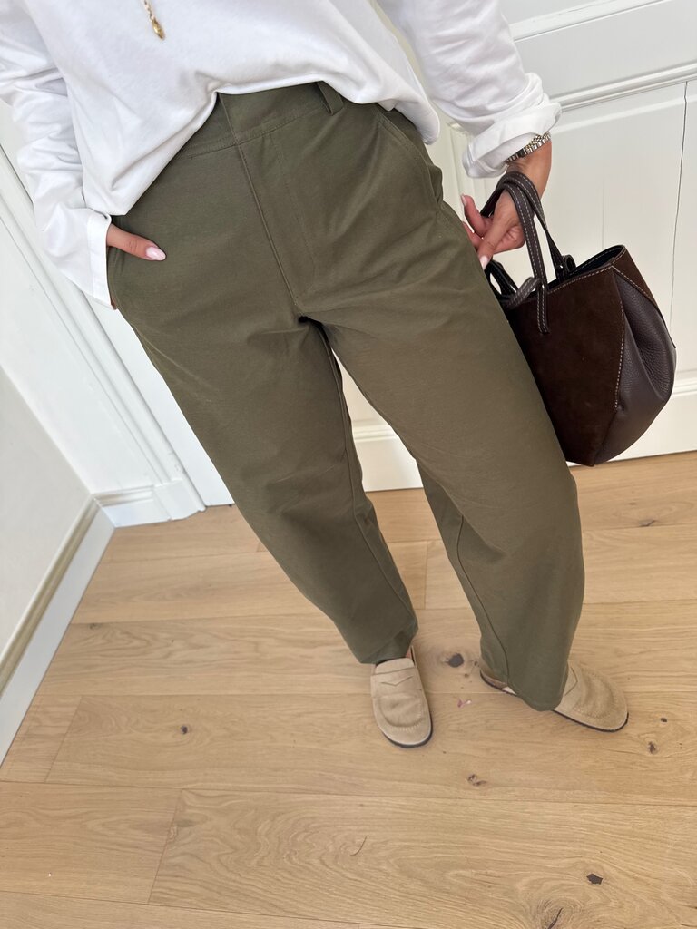 Tara barrel pants khaki