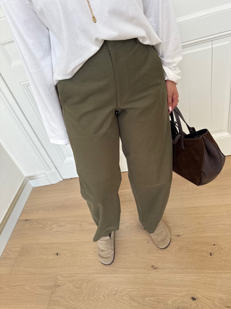 Tara barrel pants khaki