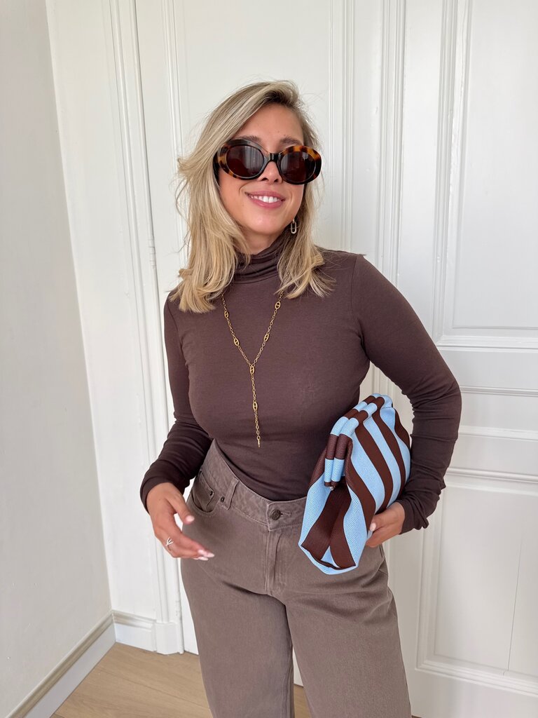 Star high neck pullover brown