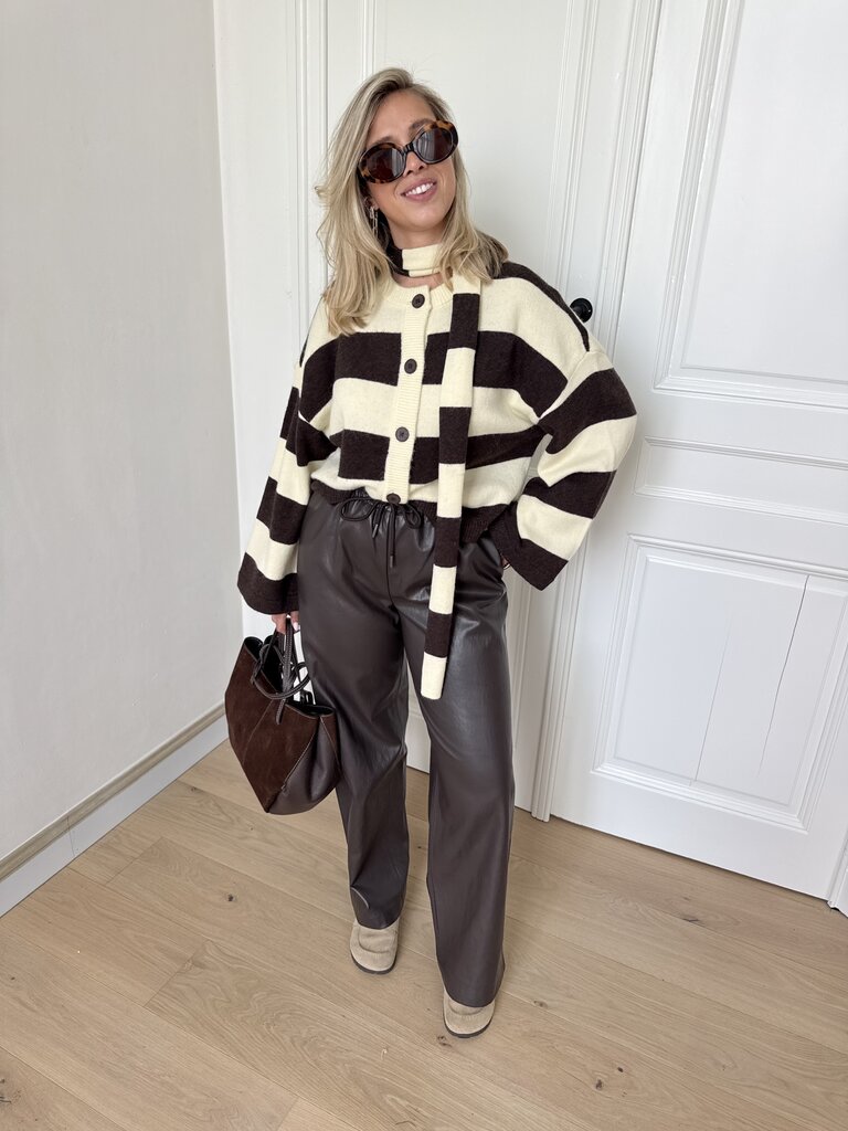 Mini faux leather pants brown