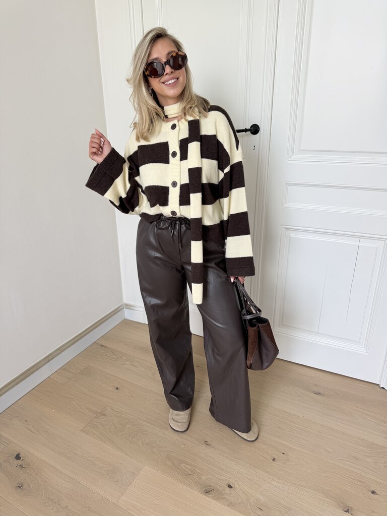 Mini faux leather pants brown
