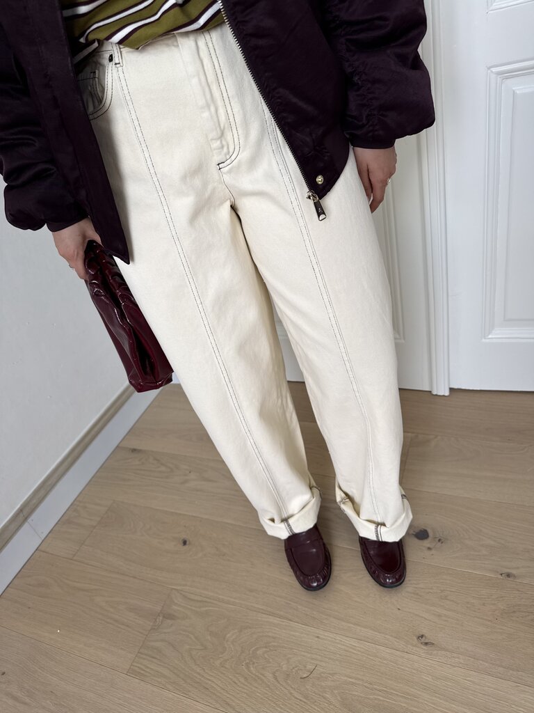 Arden jeans almond