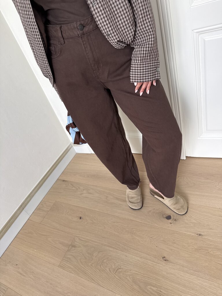 Susie barrel jeans brown