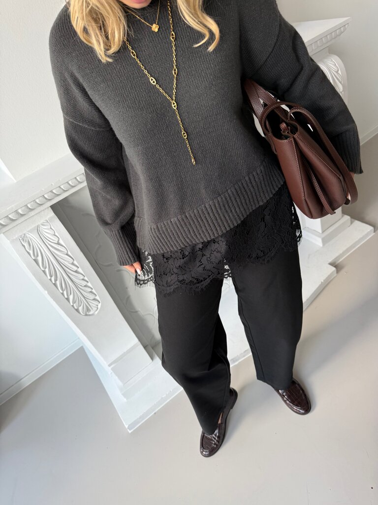 Evie lace knit grey
