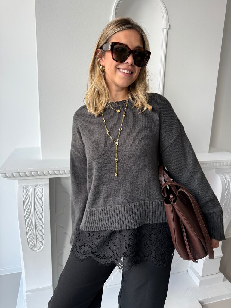 Evie lace knit grey