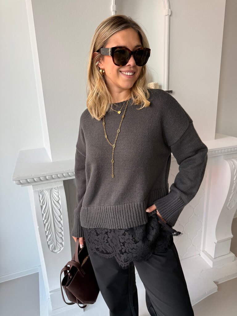 Evie lace knit grey