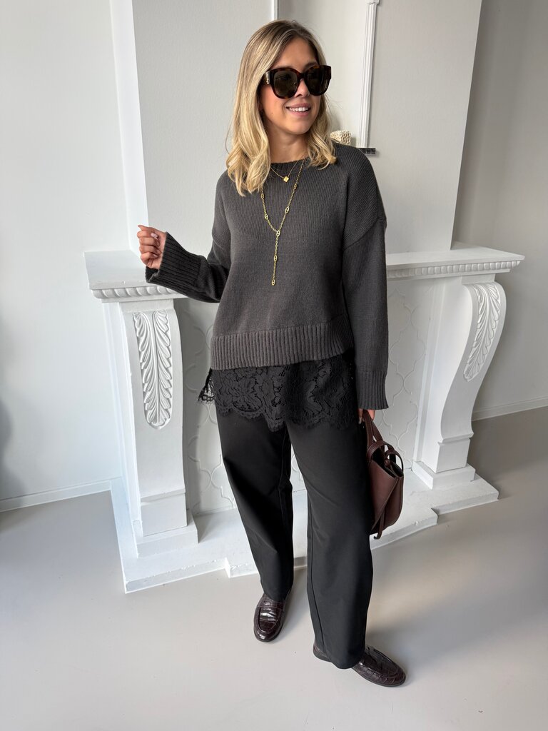 Evie lace knit grey