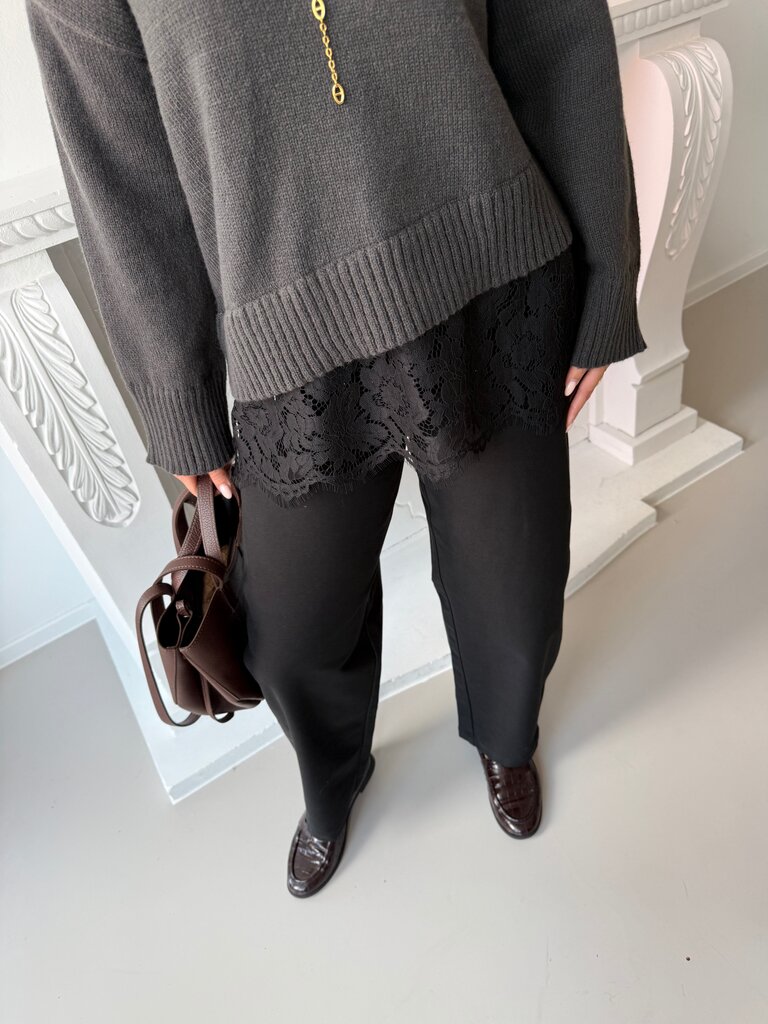 Evie lace knit grey