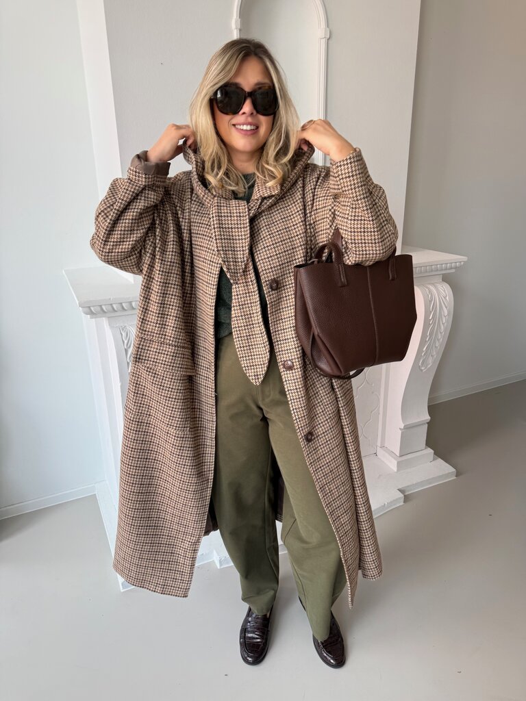 Lotta checked coat
