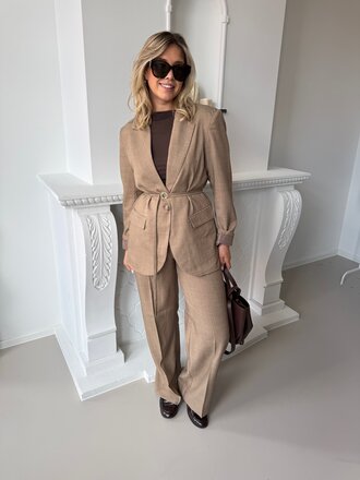 Haze belt blazer taupe