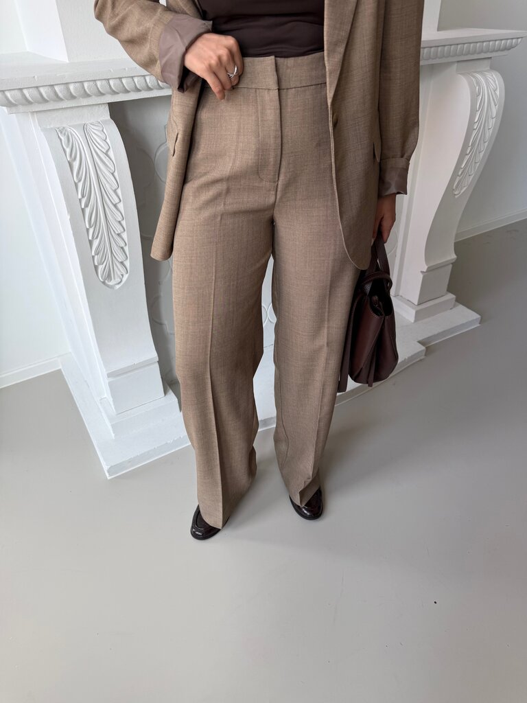 Haze straight pants taupe