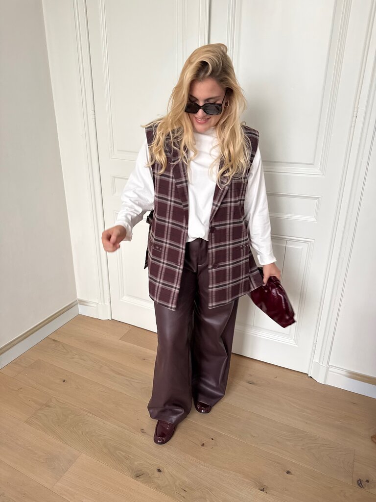 Niella faux leather pants bordeaux