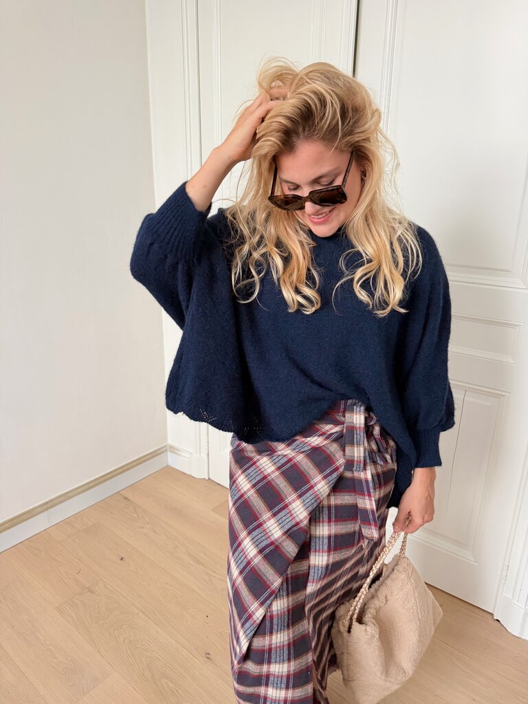 Lizzy knit blue
