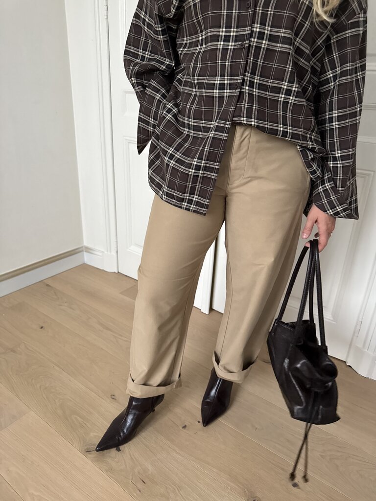 Clair barrel pants beige