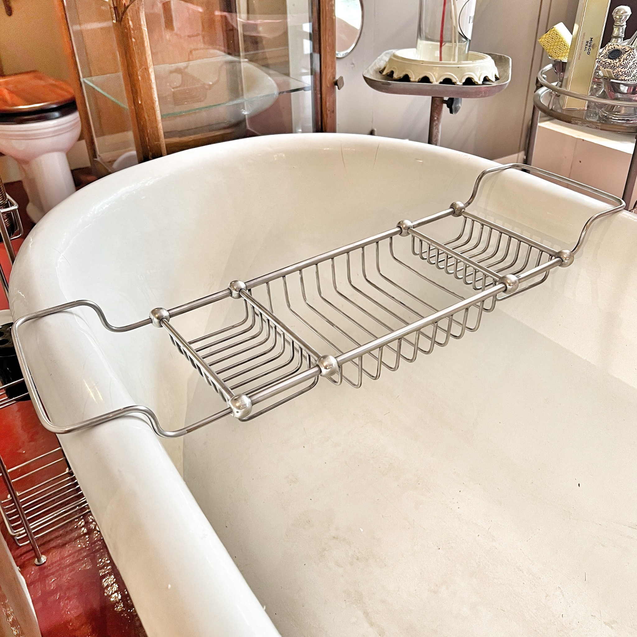 adjustable bathtub