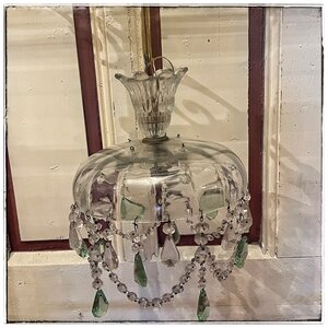Antique chandelier petite
