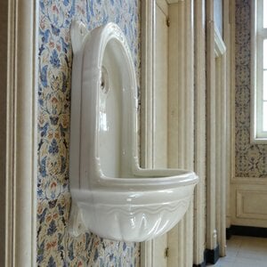 Antiek fonteintje Poste d’Eau Petite