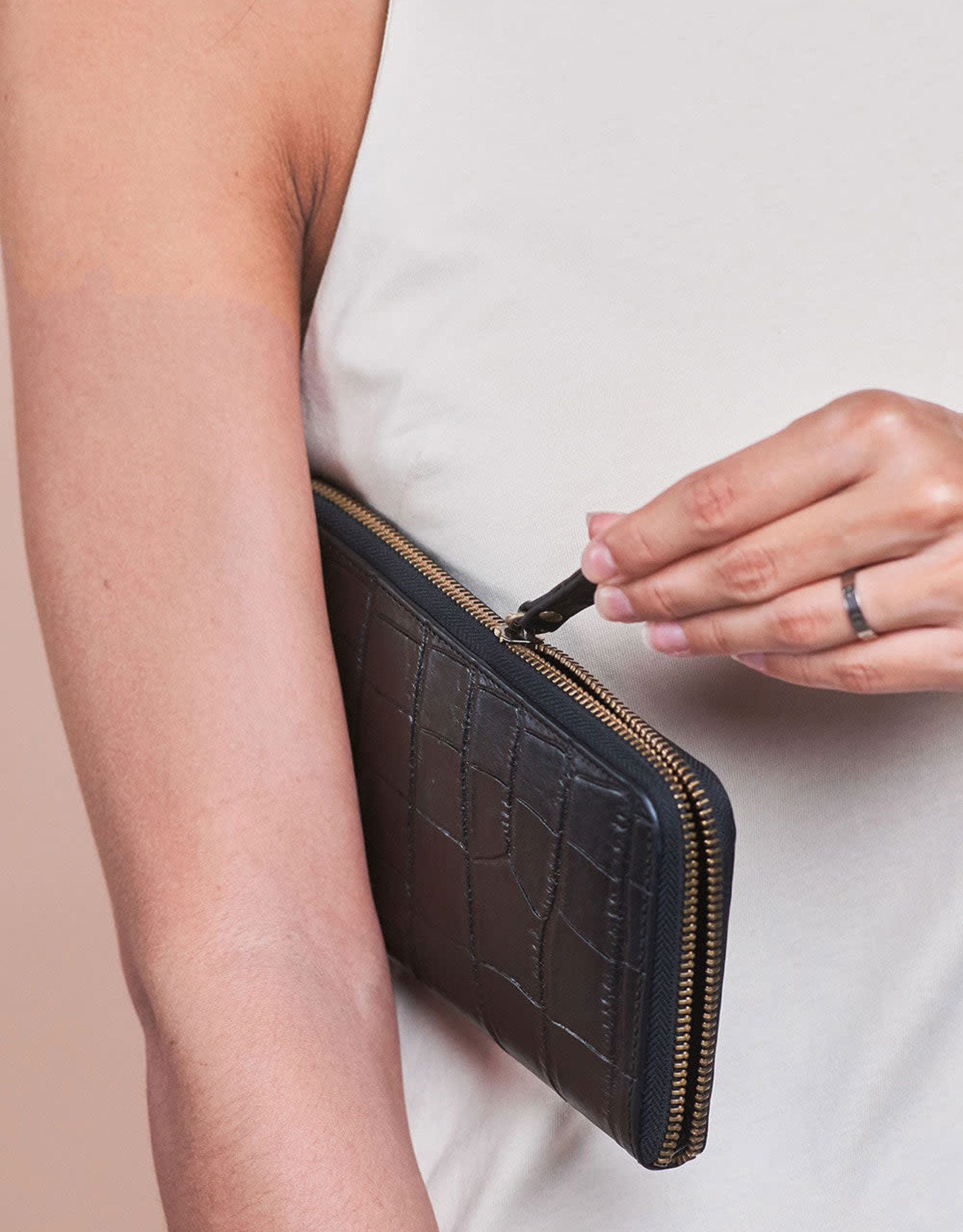 O My Bag Sonny Long Wallet - black croco classic leather