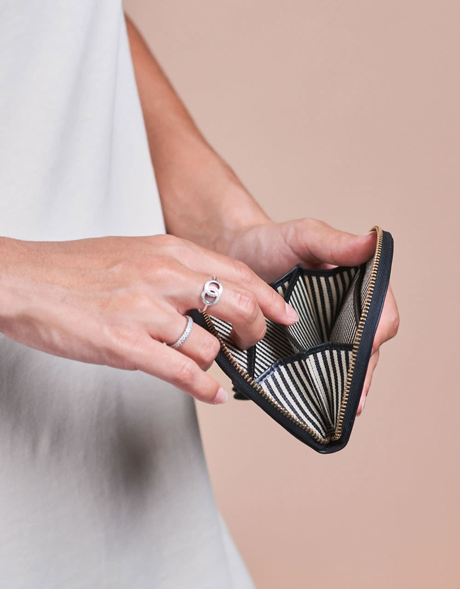 O My Bag Laura coin purse - black classic leather