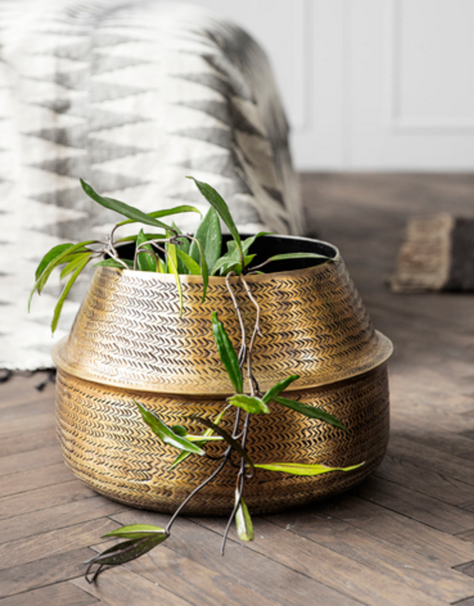 House Doctor Planter - Rattan - Brass finish - M