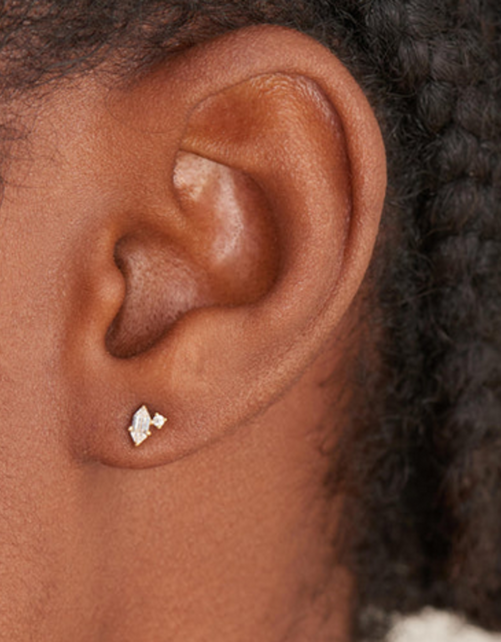 Ania Haie Oorbellen - Sparkle emblem stud - goud