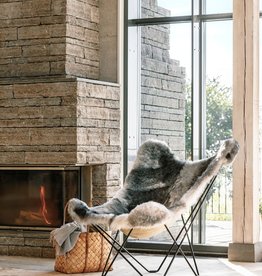 Cuero Design Cuero Design - Butterfly lounge chair -  natural sheepskin grey