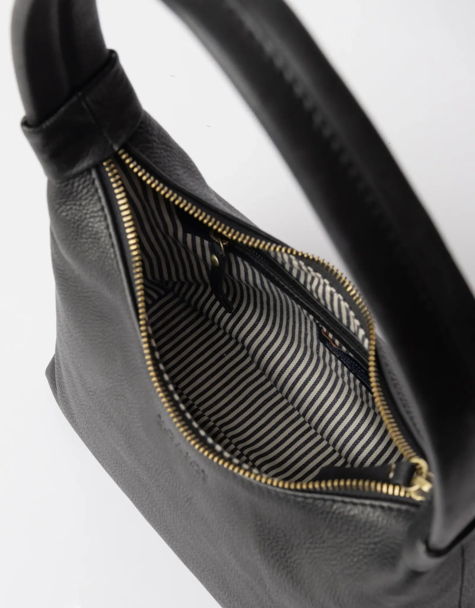O My Bag Nora - black soft grain leather
