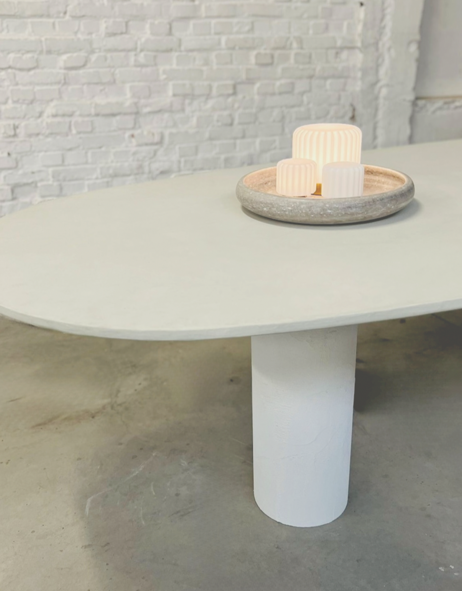 Tafel model Mila - Ronde poten -  Mortex