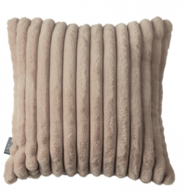 Lifestyle - Ermina pillow taupe