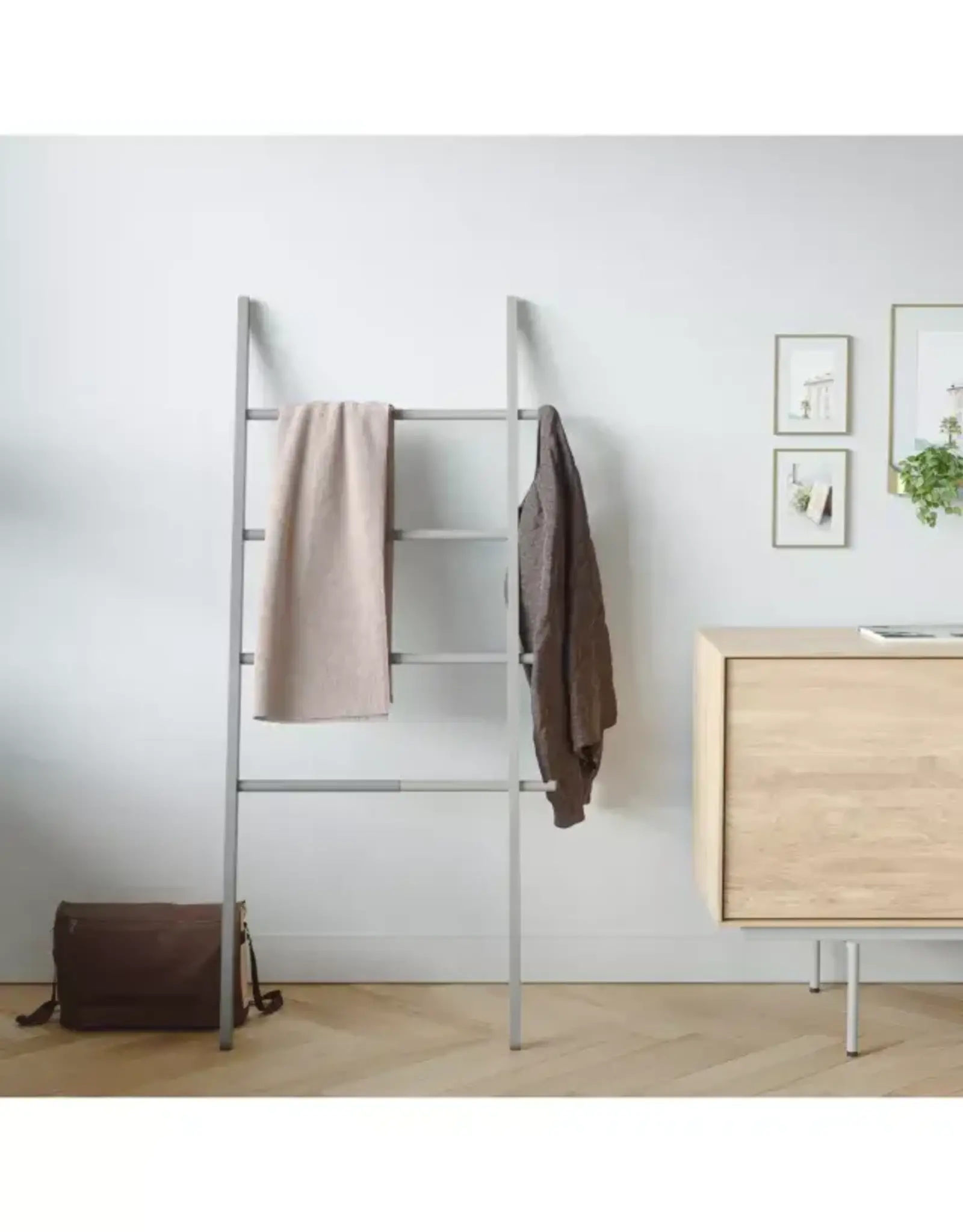 Ladder - Hub grey