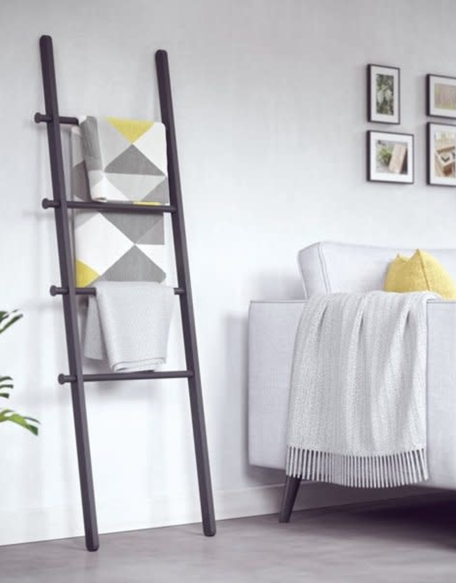 Ladder - Leana black