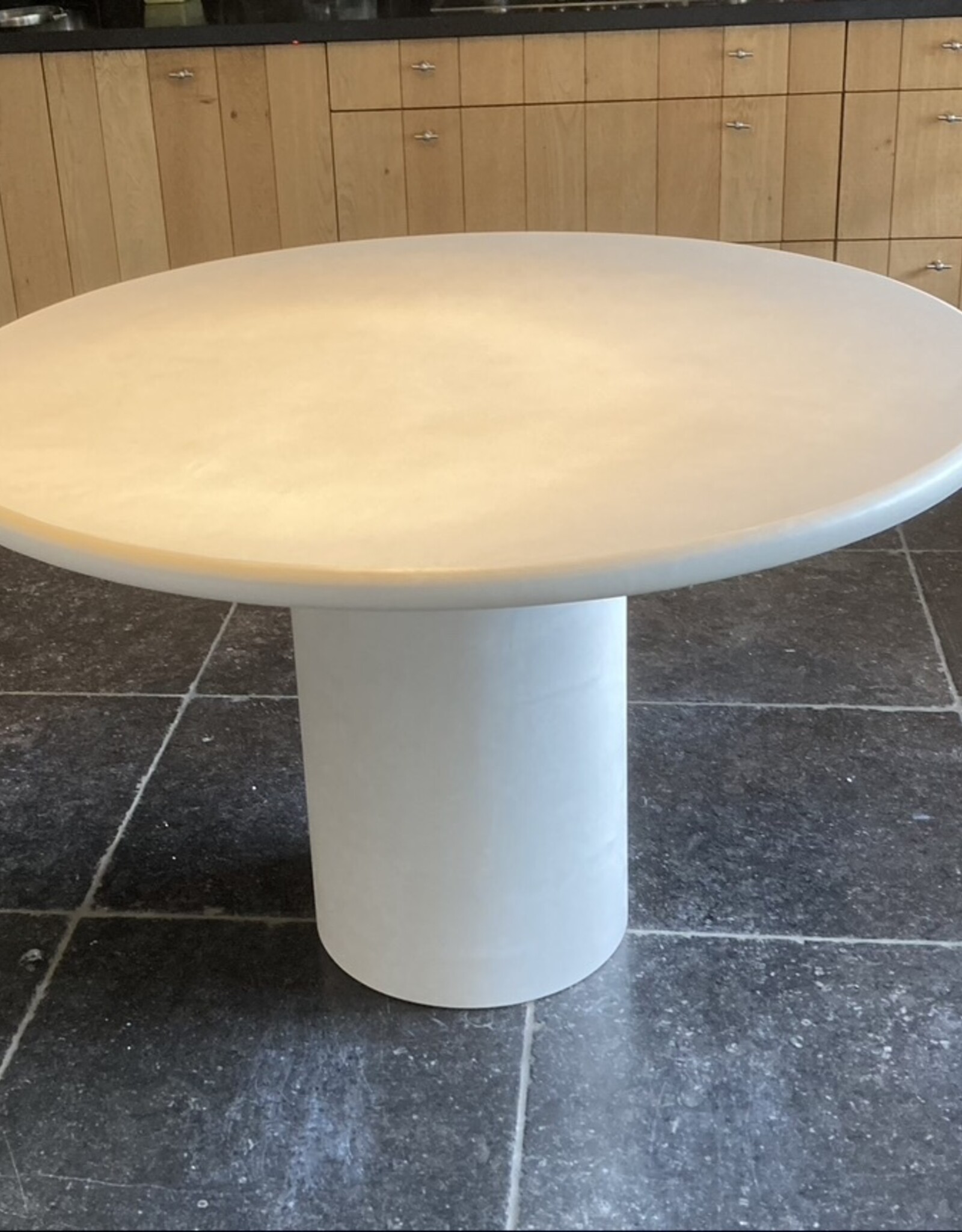 Mortex - Ronde tafel - Ronde rechte poot