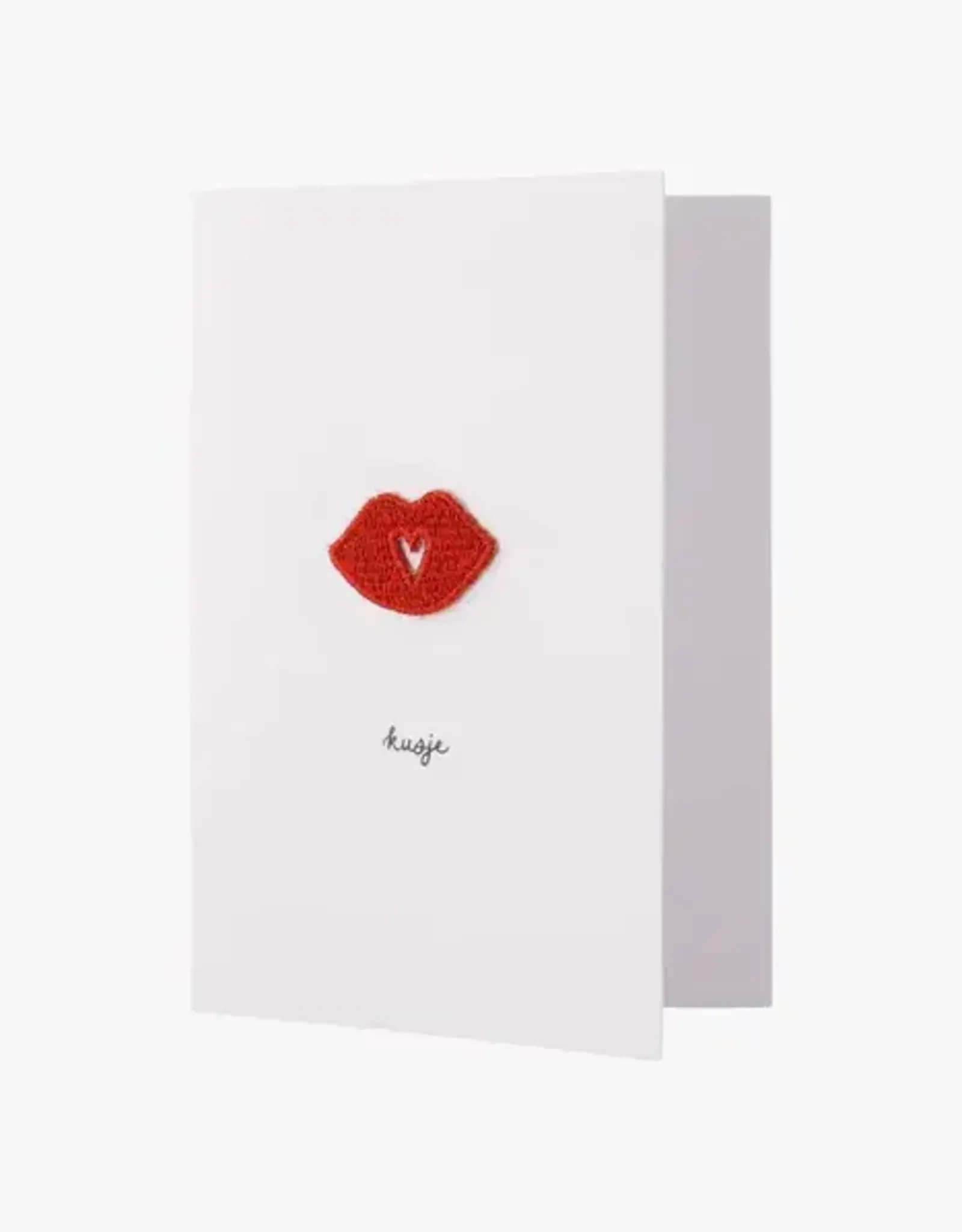 Zusss Wenskaart - Kusje strijkembleem goud wit rood