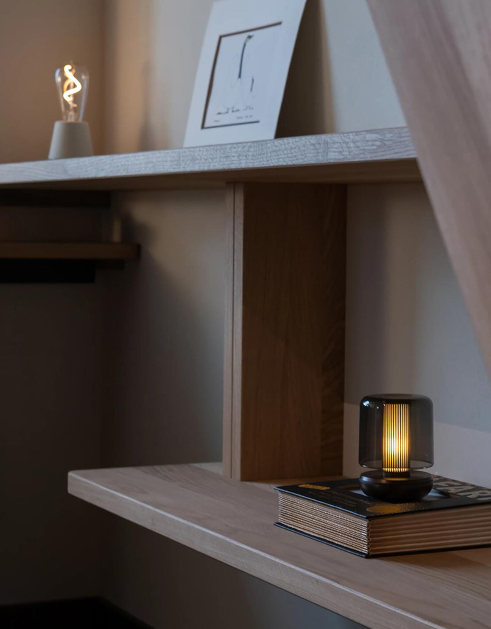 Humble Firefly - tablelight - Bronze smoked