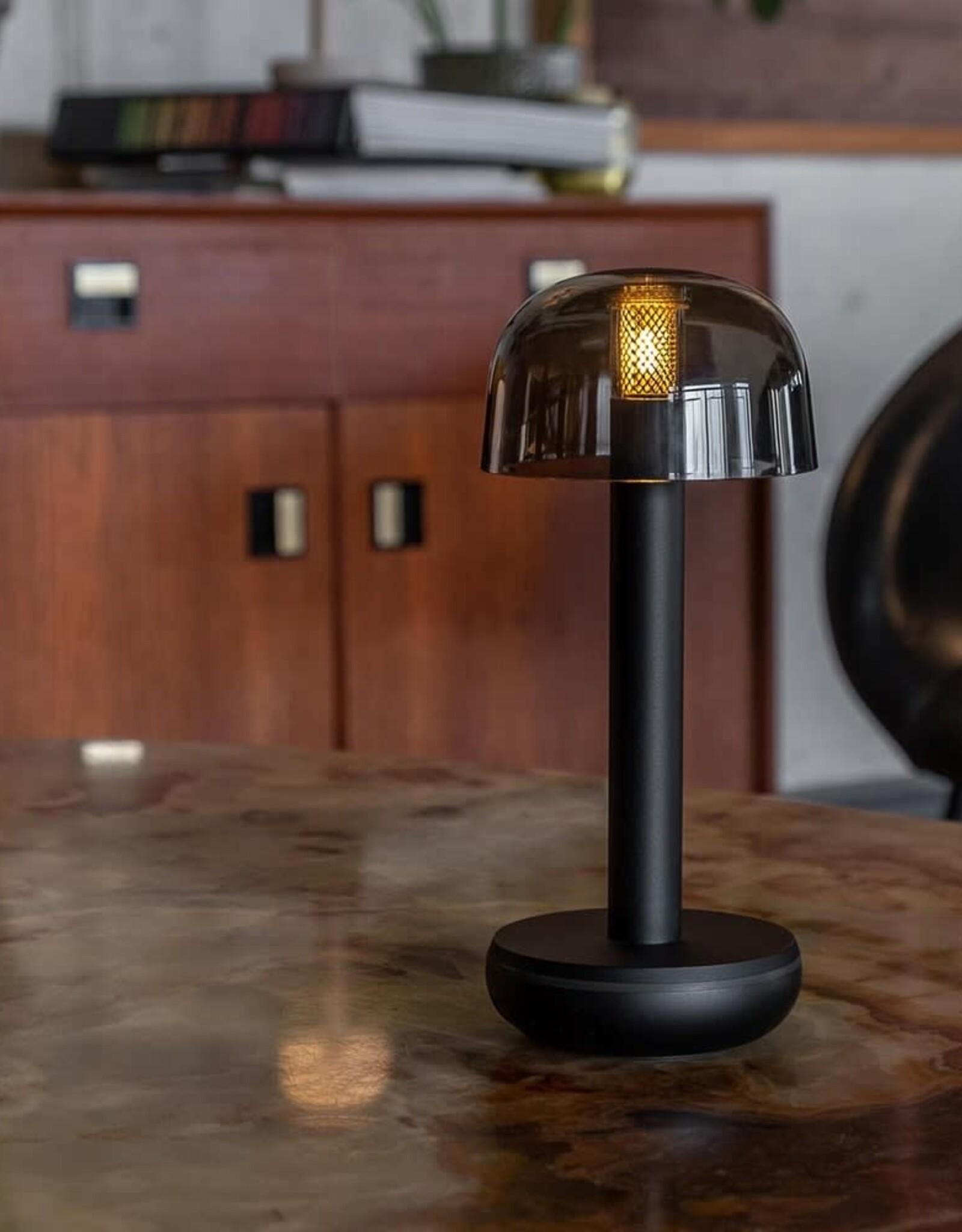 Humble Two table - Light black PC smoked