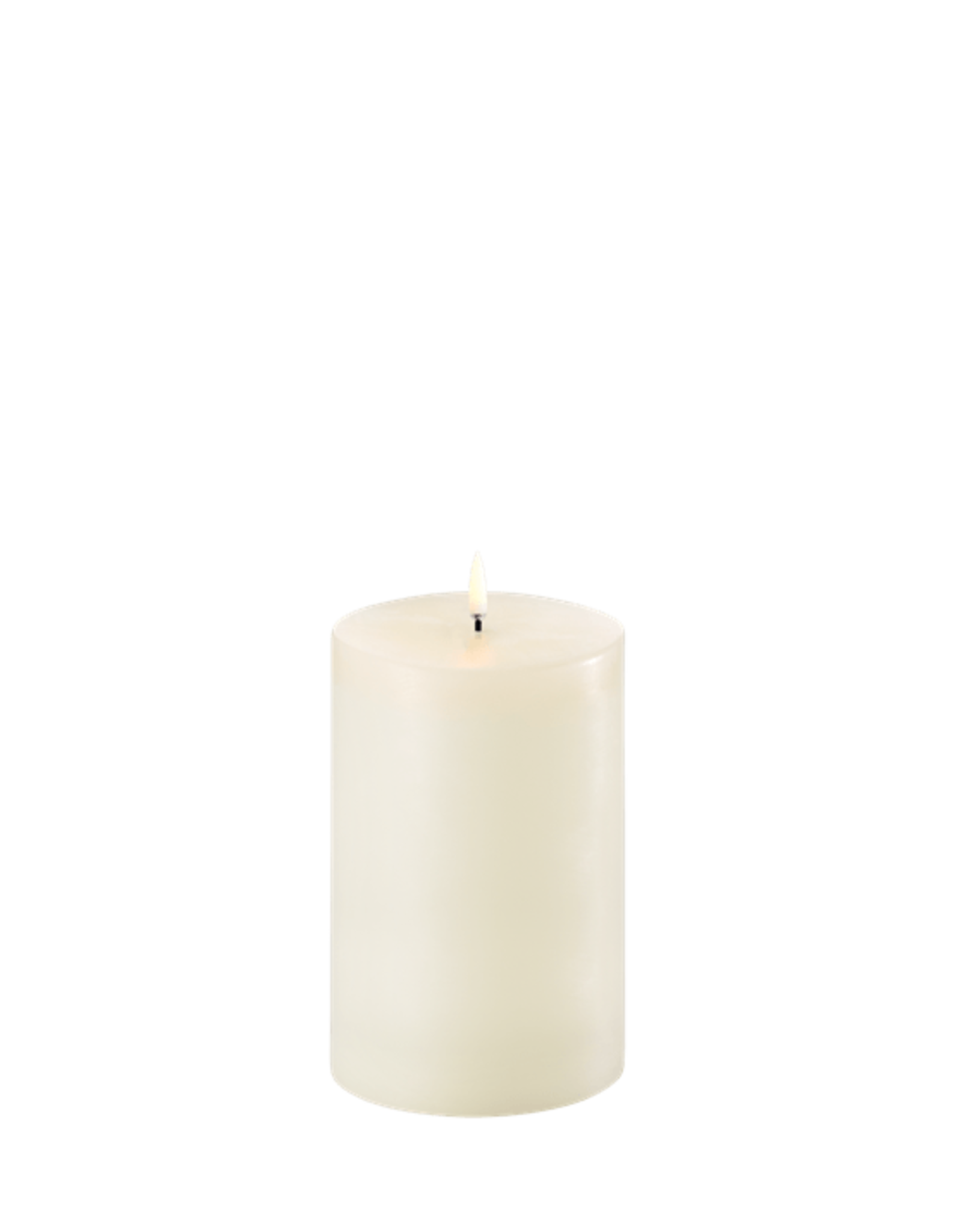 Uyuni Ledkaars - Pillar candle - ivory - 10,1x15cm