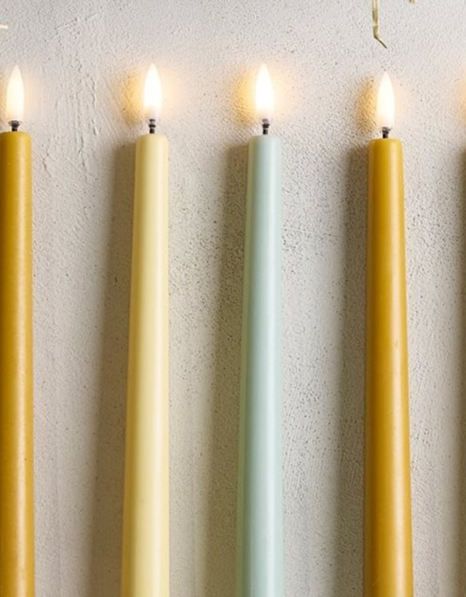 Ledkaars - Slim taper candle - Apricot- set of 2