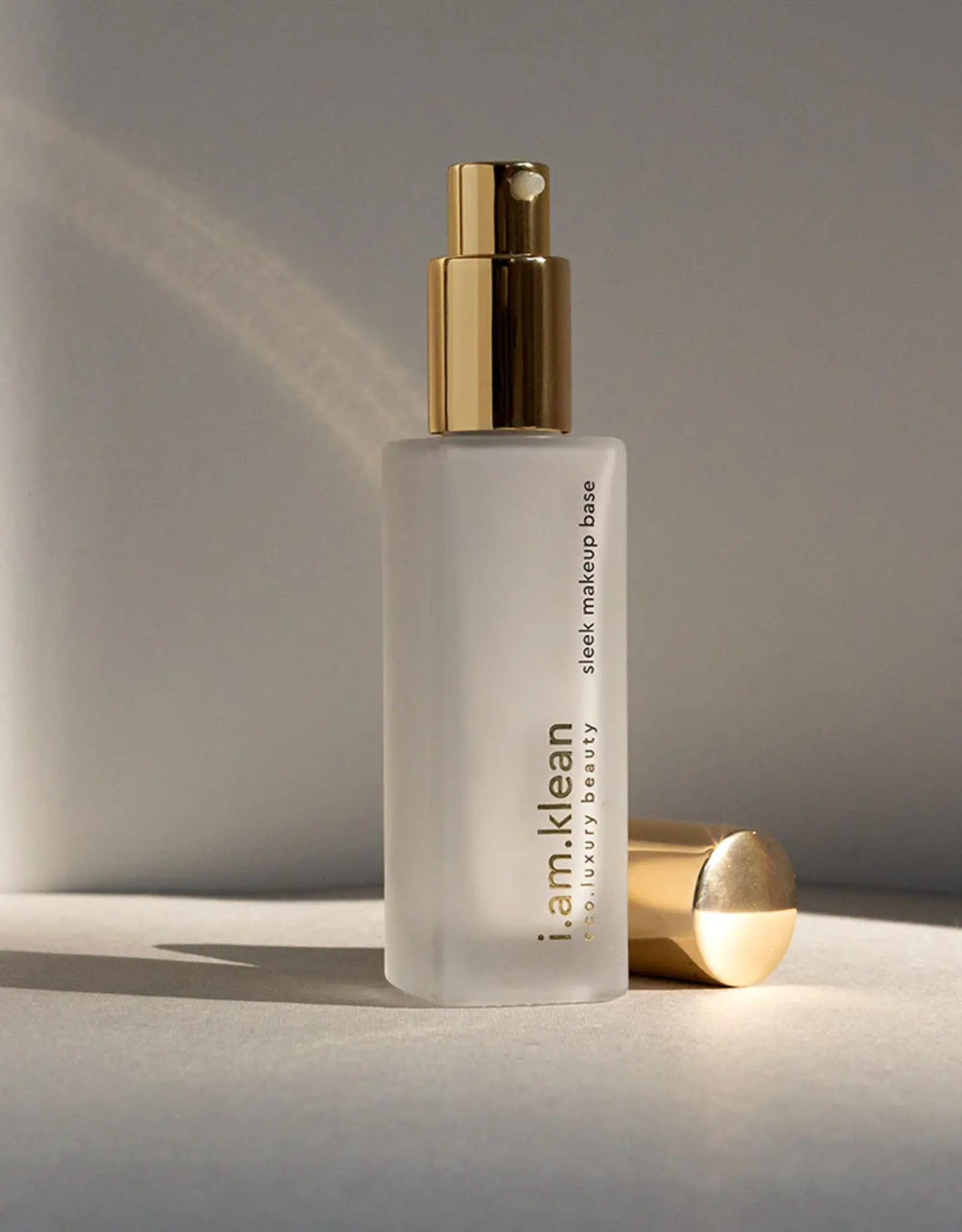 I.am.klean Primer - sleek makeup base