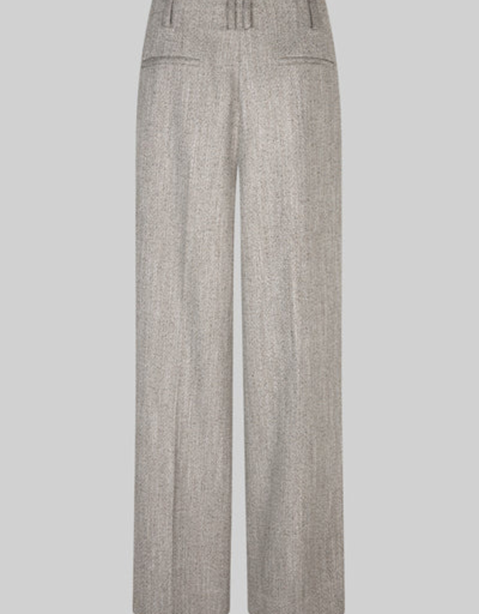 Second female Broek - Jun