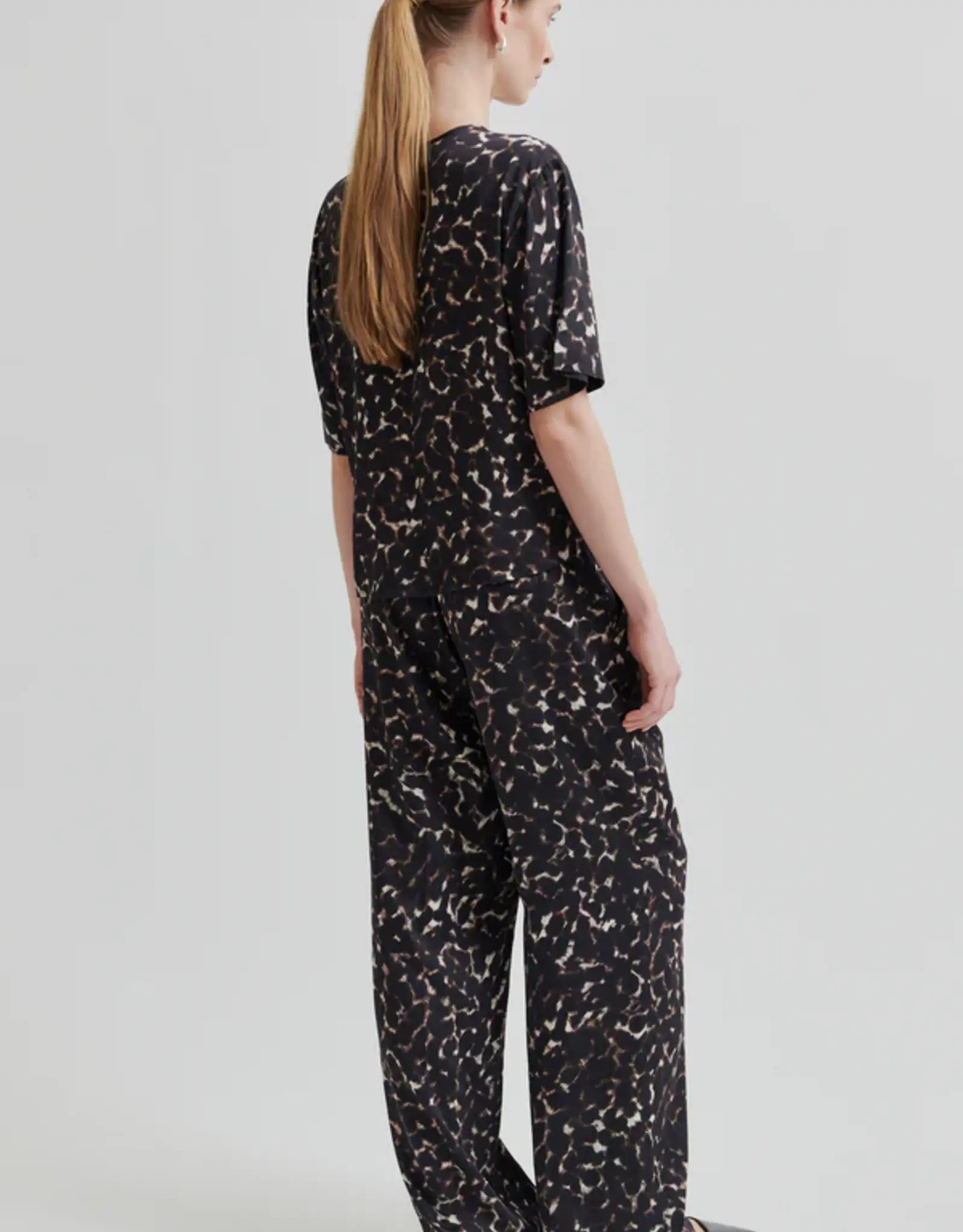 Second female Broek - Savani