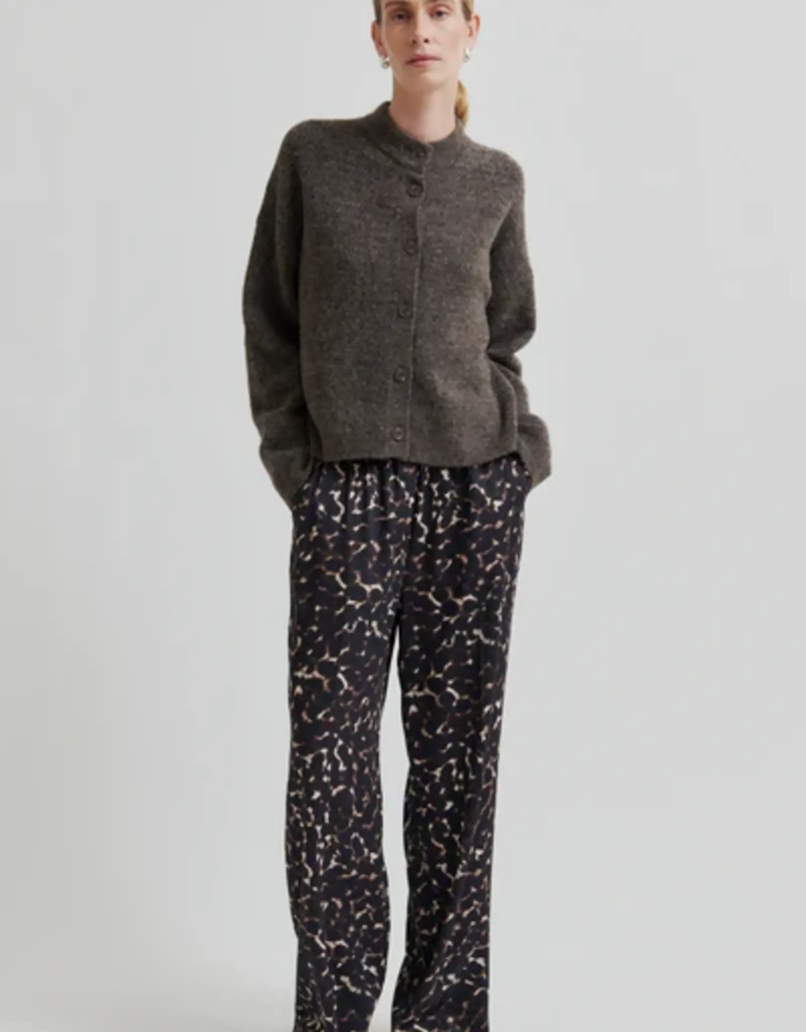 Second female Broek - Savani