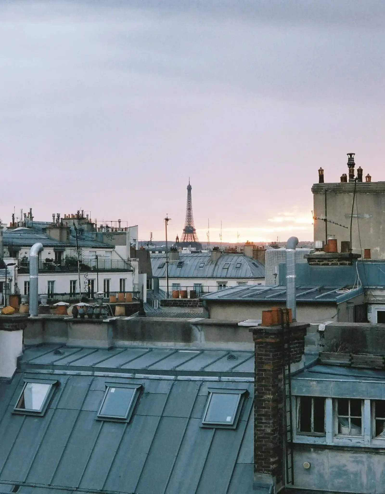 New Mags A week abroad paris