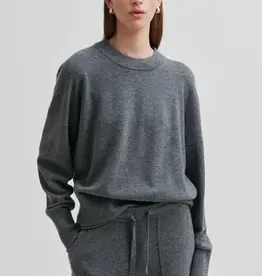 Second female Trui - Calm knit o neck