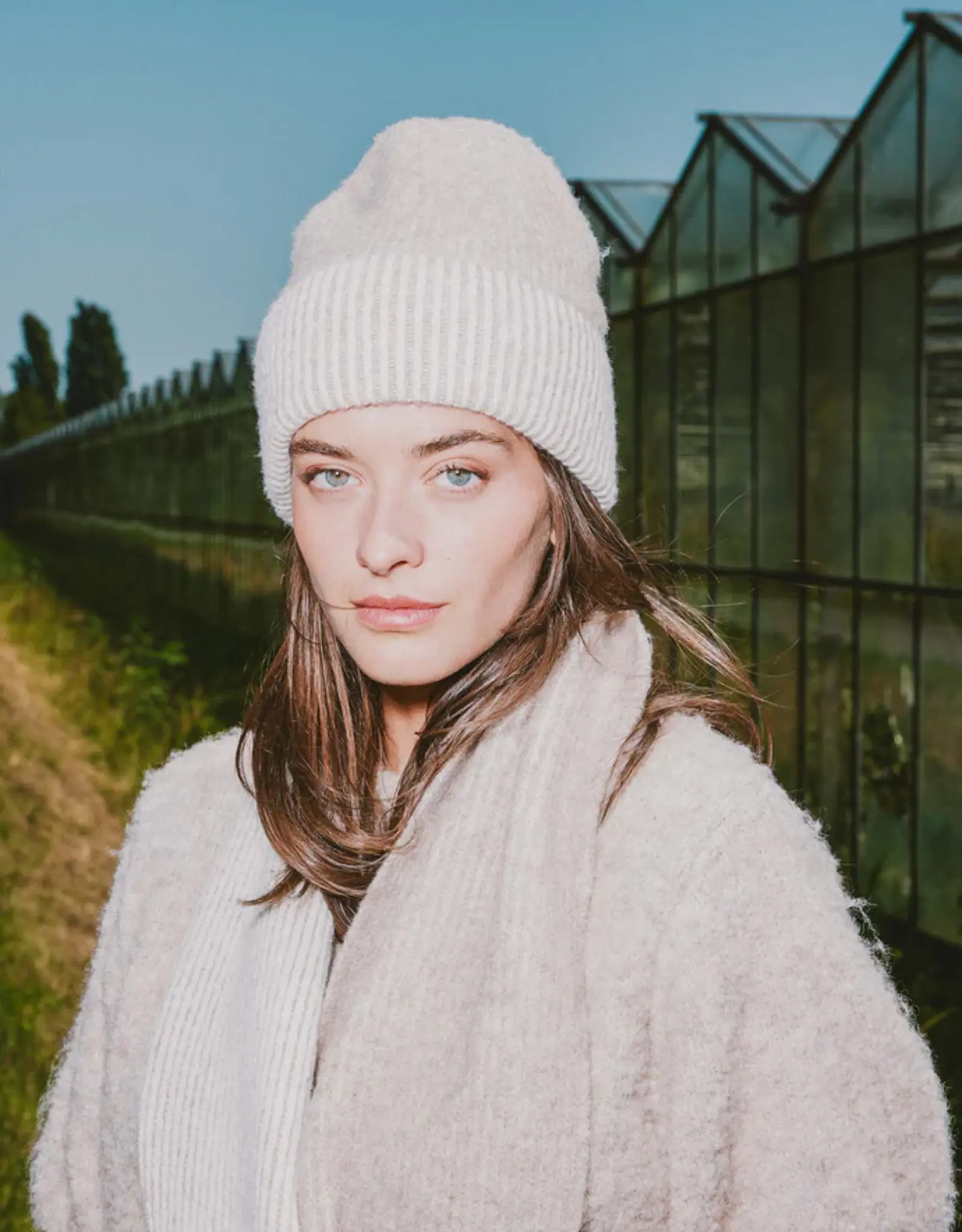 Zusss Muts -Taupe