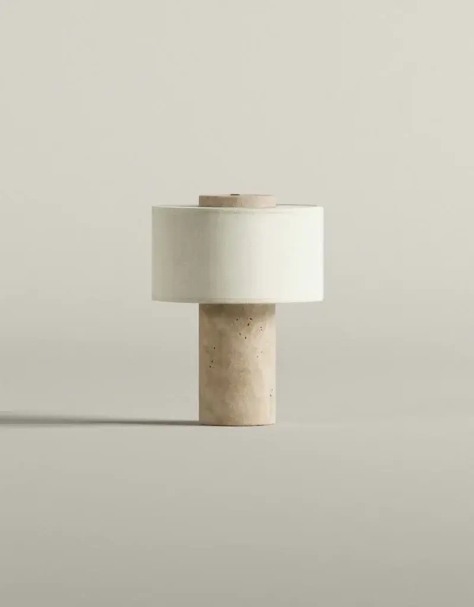 blossholm Aurie lamp - Tavertine