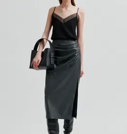 Second female Rok - Skeerie