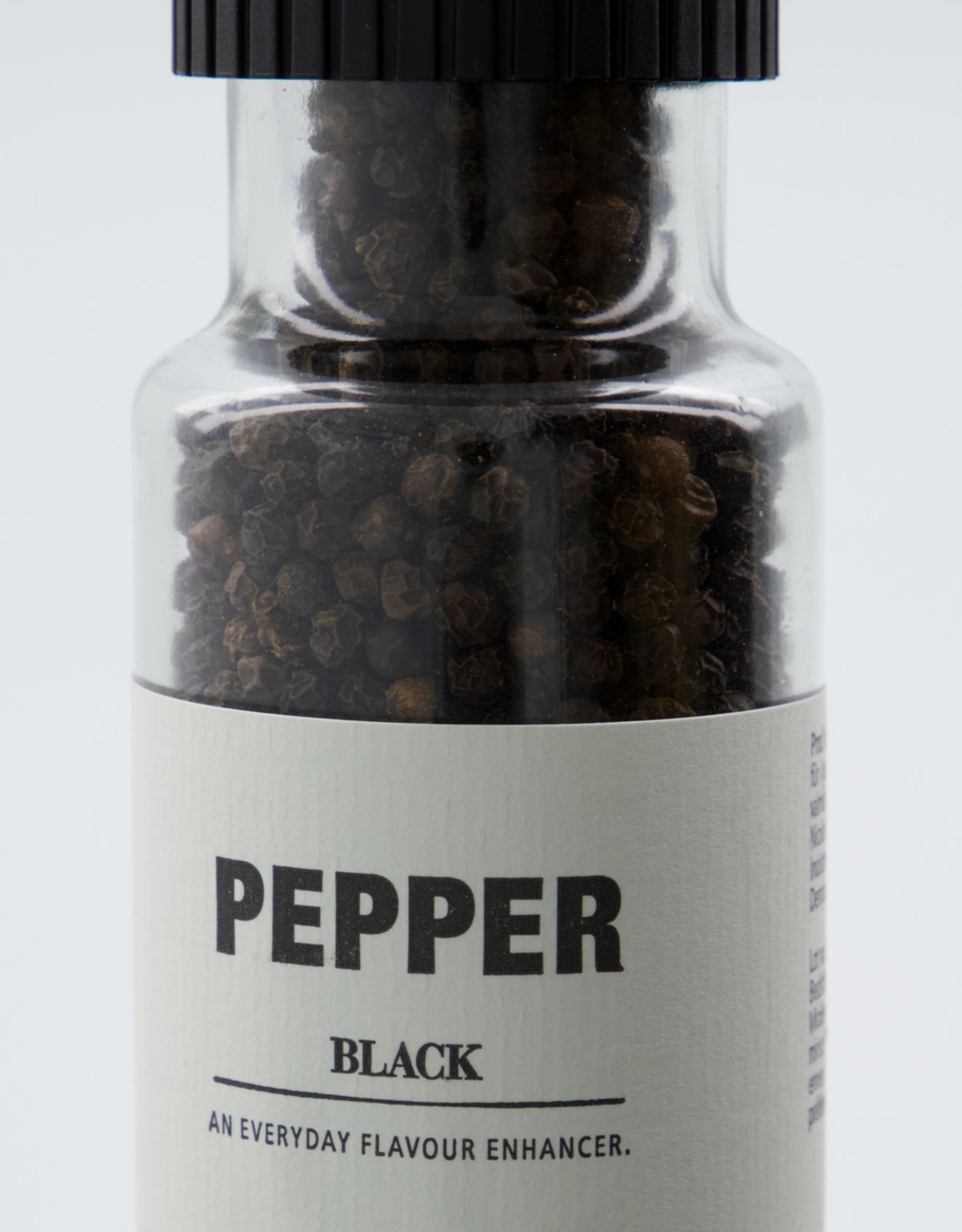Nicolas Vahé Pepper black